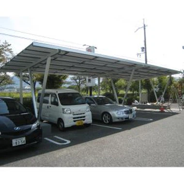 Aluminijski solarni auto se pakuje